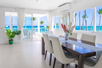 Oceanfront Apartment with Amazing View – Right on Bávaro Beach